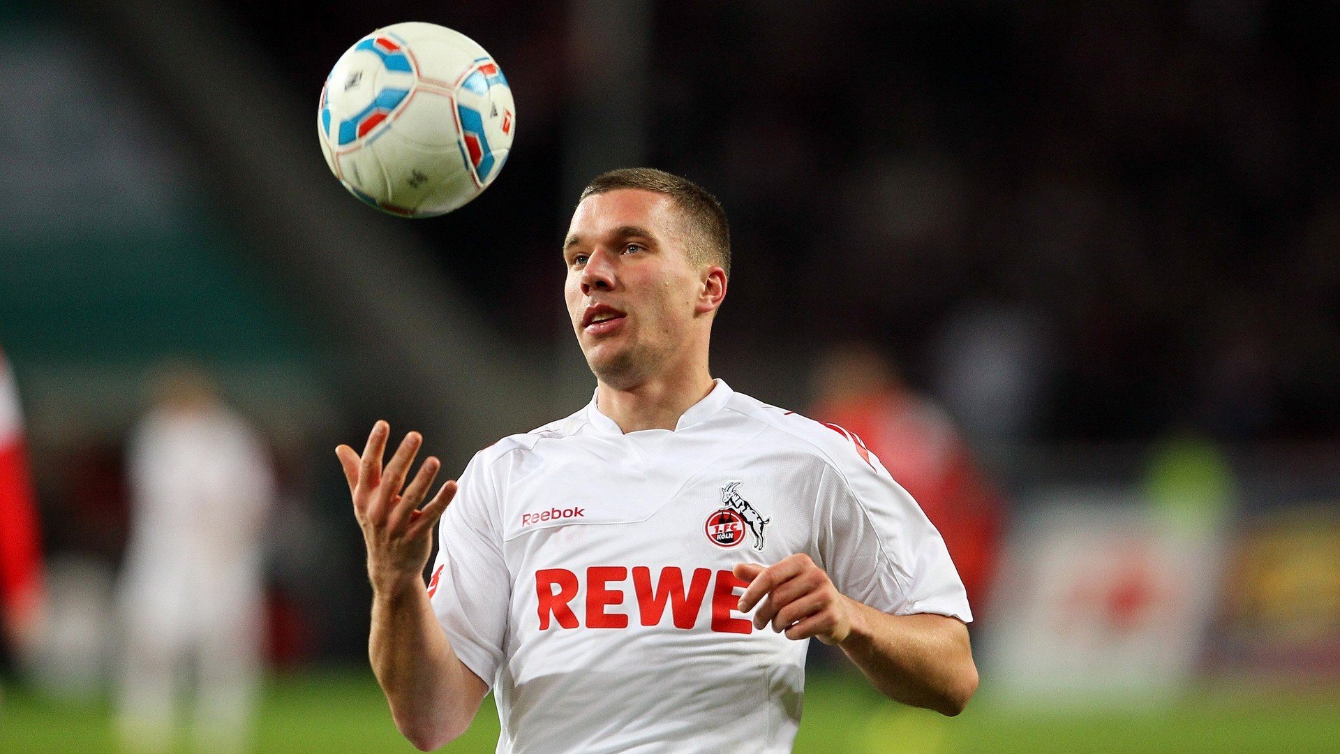 利物浦在欧冠中奋勇争夺，冲击冠军