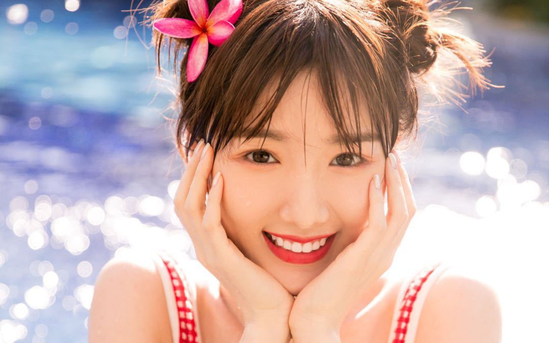 【热点战术】教练如何应对对手的特殊防守布置,教练员非常耐心不厌其烦地给队员们讲解战术安排